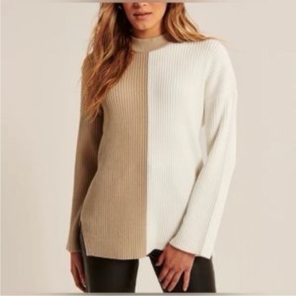 Abercrombie & Fitch Sweaters - ABERCROMBIE + FITCH Soft Af Collection Cozy Ribbed Two Toned Color Block Sweater
